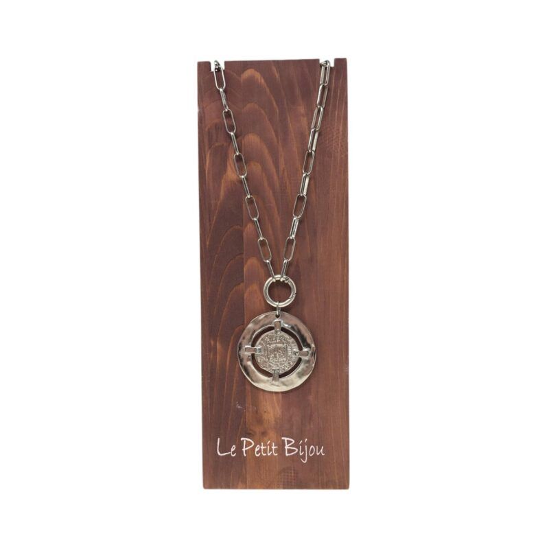 Collar moneda templaria