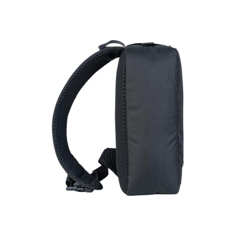 Classic 11L Cross Body